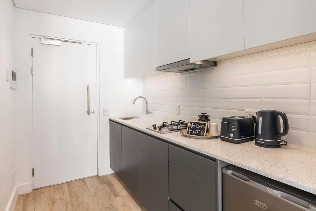 Apartment Family In The Vibrant Diverse Neighborhood Cape Town